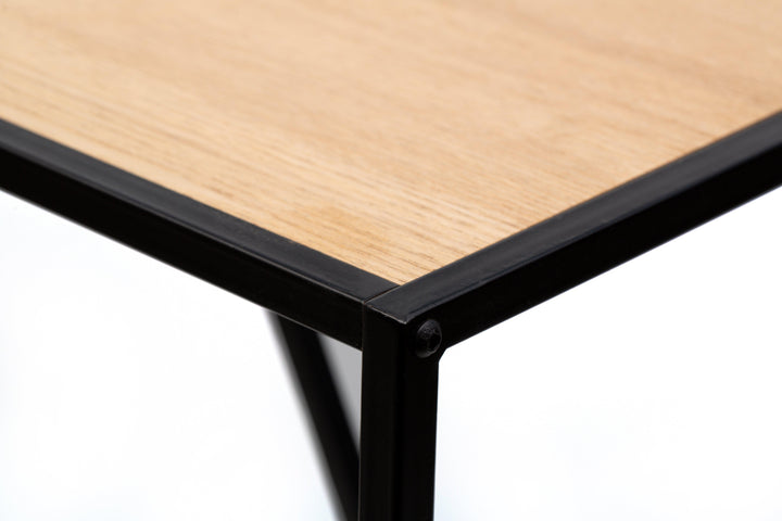 Tavolino industriale in legno e metallo nero