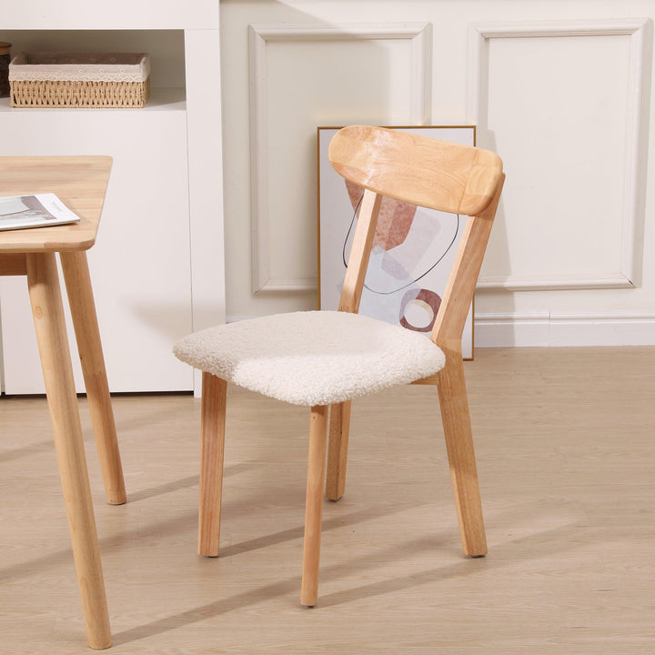 Set di 2 sedie in legno massiccio con riccioli bianchi