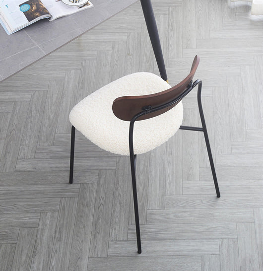 Set di 2 sedie industriali in metallo e loop bianco