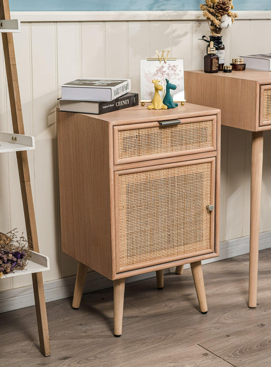 Comodino con 1 anta e 1 cassetto in rattan naturale